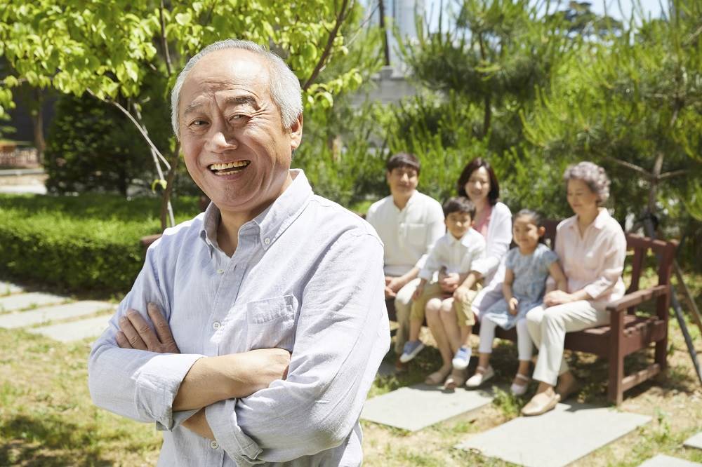 網友一面倒建議：有父母靠是一件很幸福的事了